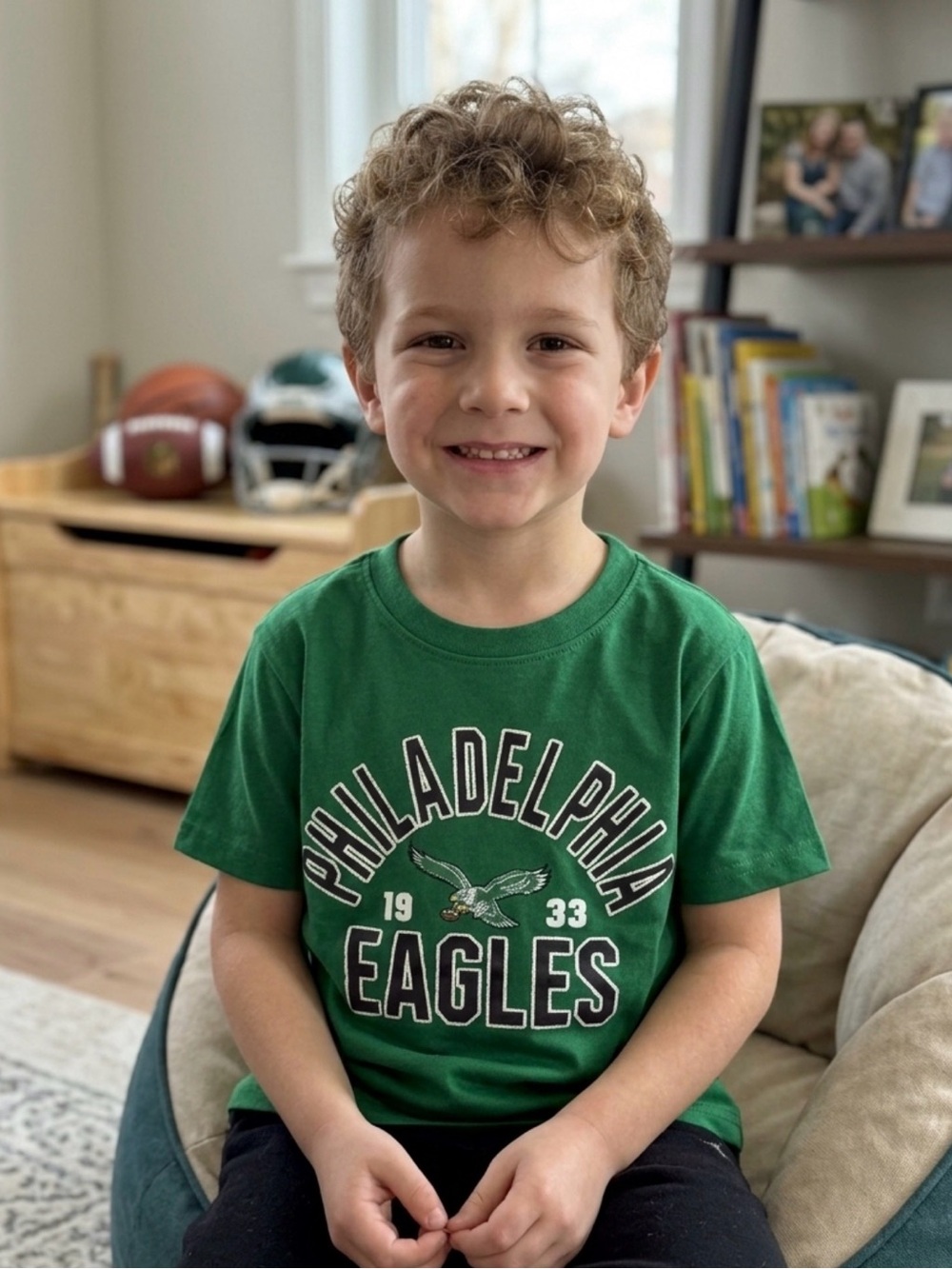 NFL Team Apparel Philadelphia Eagles 1933 T-Shirt Size Medium